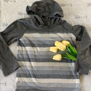 T-shirt weight hoodie